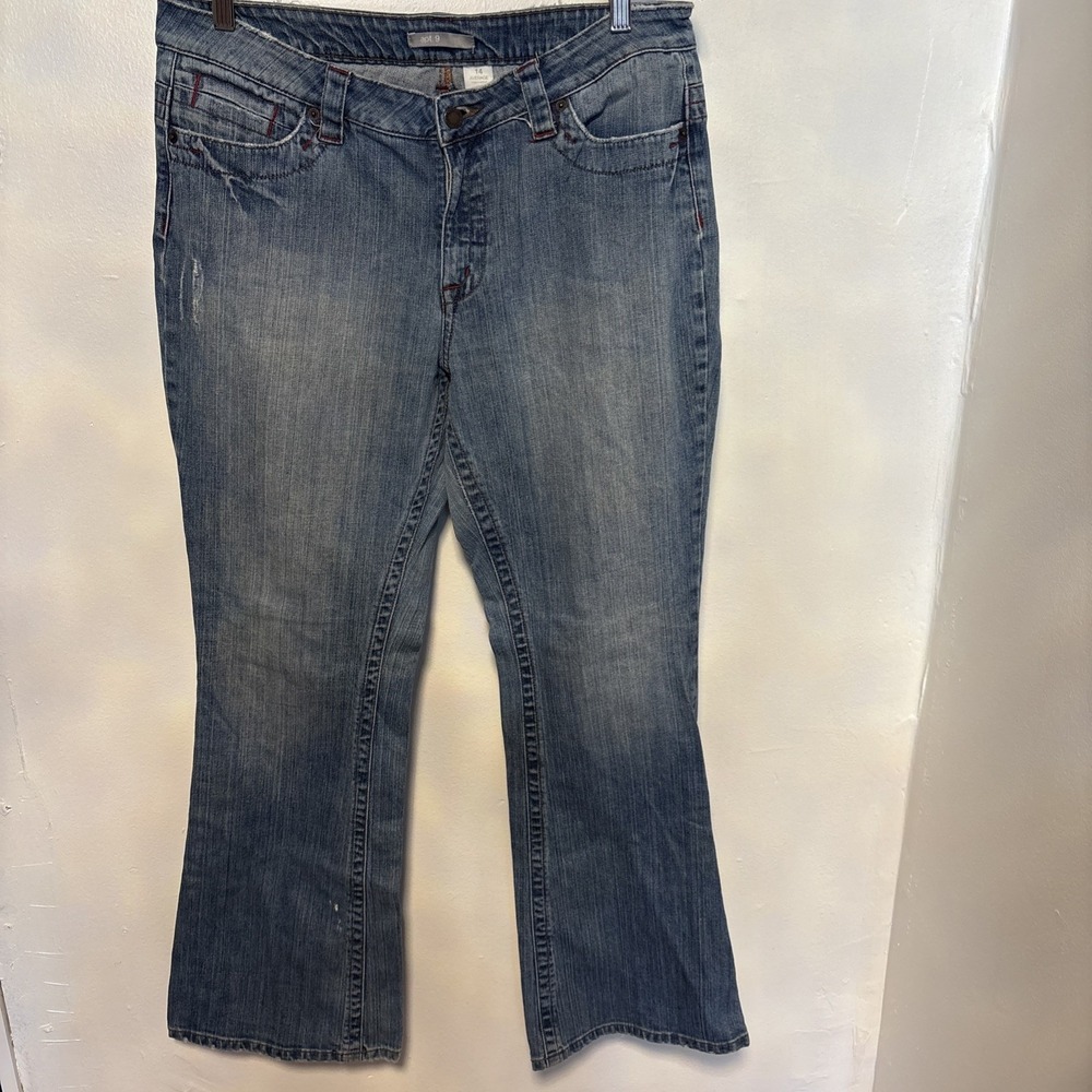 Apt.‎ 9 Women's Bootcut Jeans, Size 14, Medium Wash Blue Denim